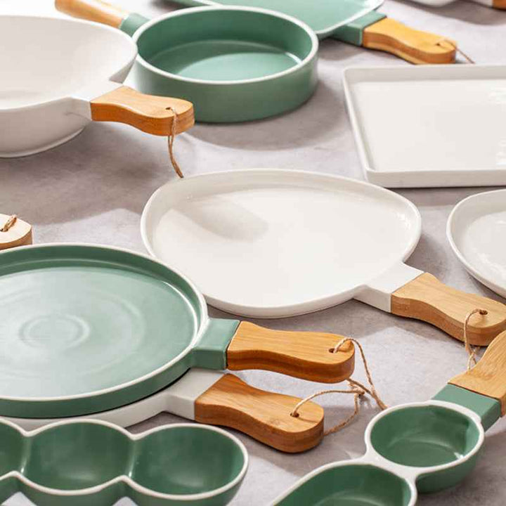 Nava Porcelain plate "Terrestrial" with bamboo handle 32cm - 1003405